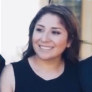 Meet your Posher, Mayra